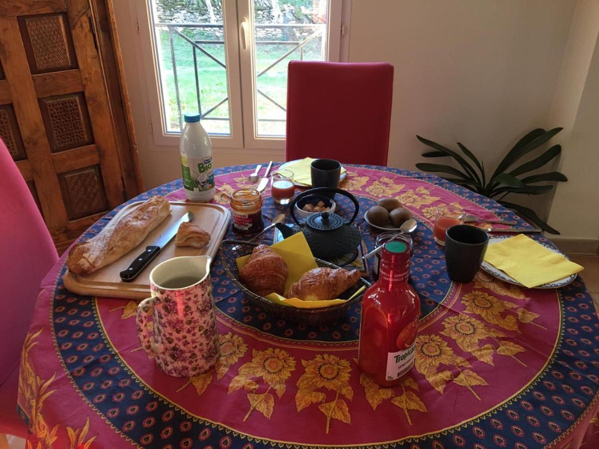 Les Marguerites Bed & Breakfast Vers-Pont-du-Gard Eksteriør bilde